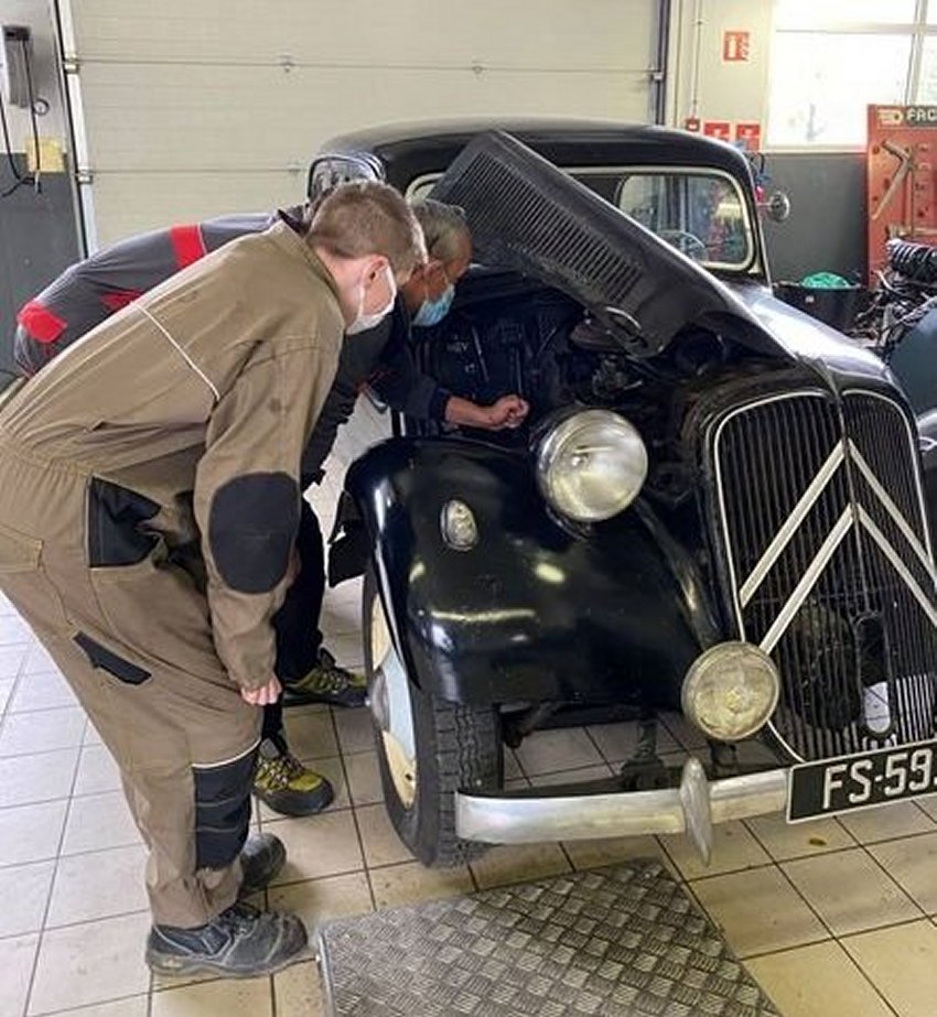 Sous le capot de la Citroën